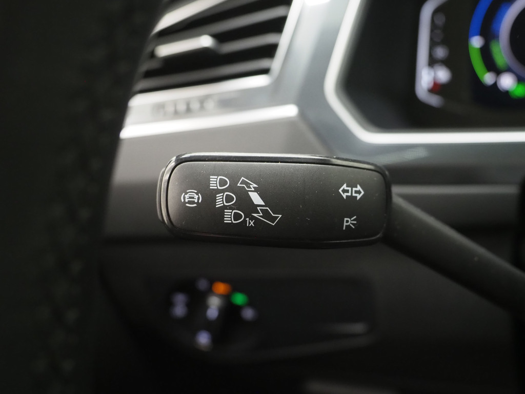 Volkswagen Tiguan 1.4 TSI eHybrid Elegance 58