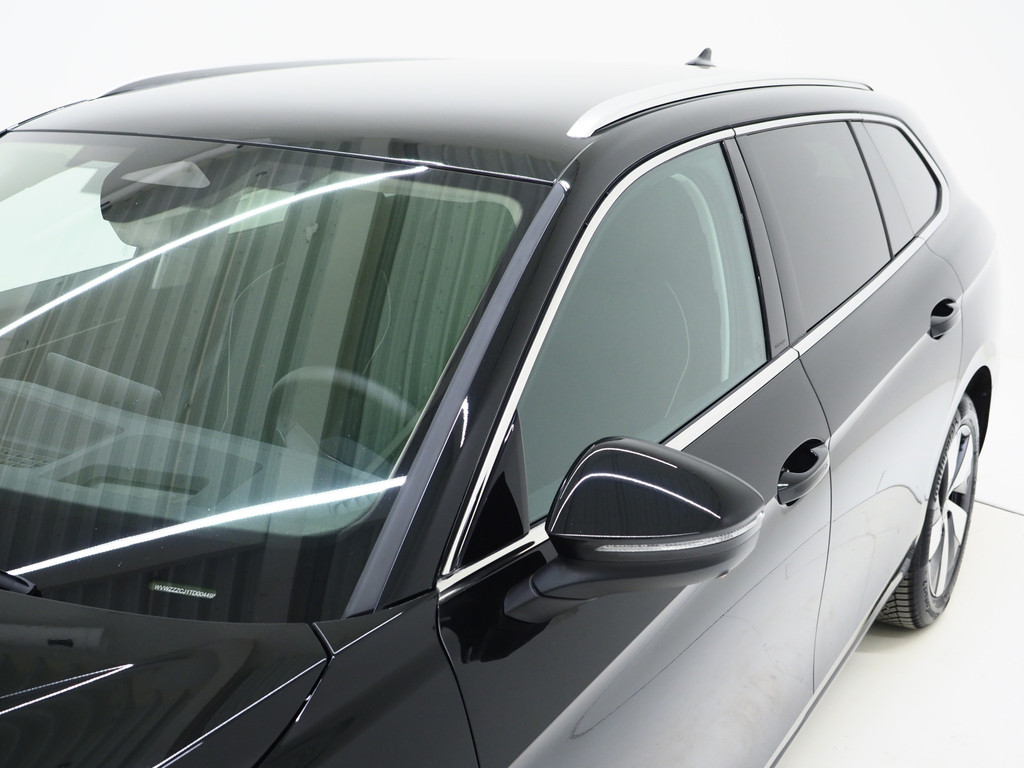 Volkswagen Passat Variant 1.5 eHybrid 204PK 57