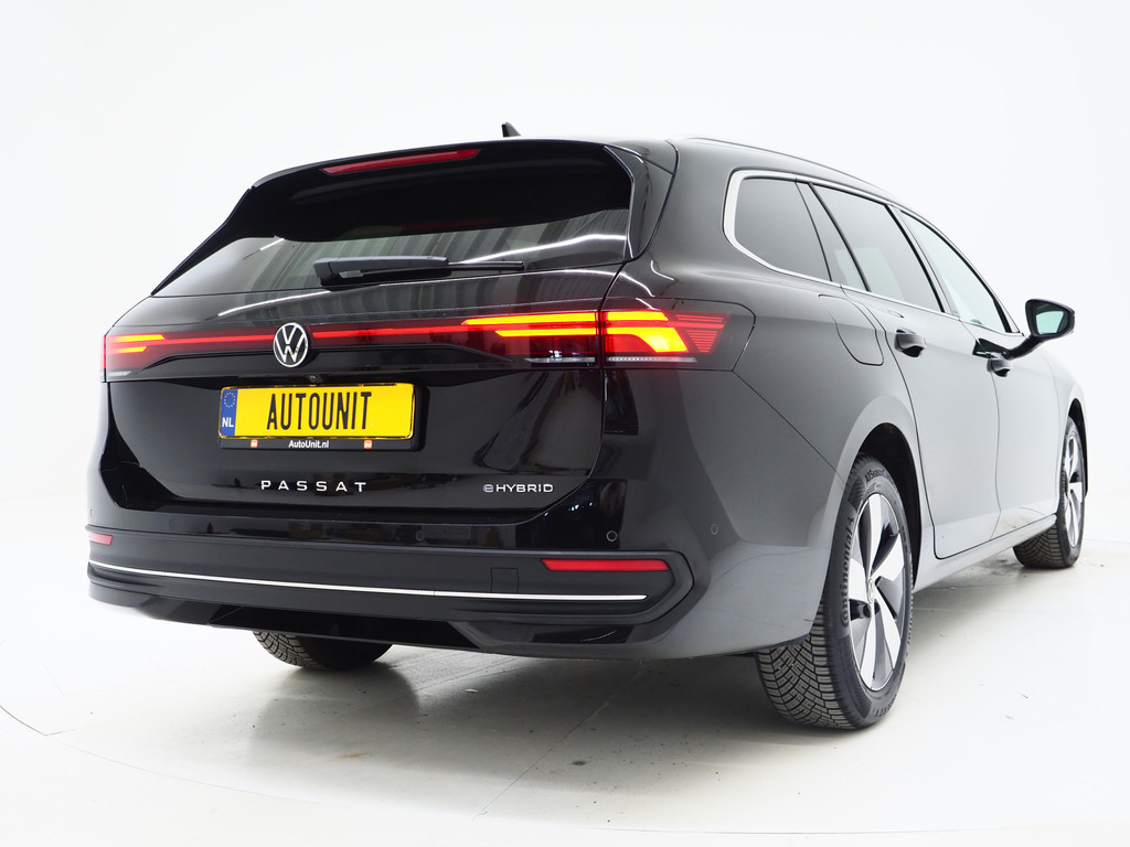 Volkswagen Passat Variant 1.5 eHybrid 204PK 8