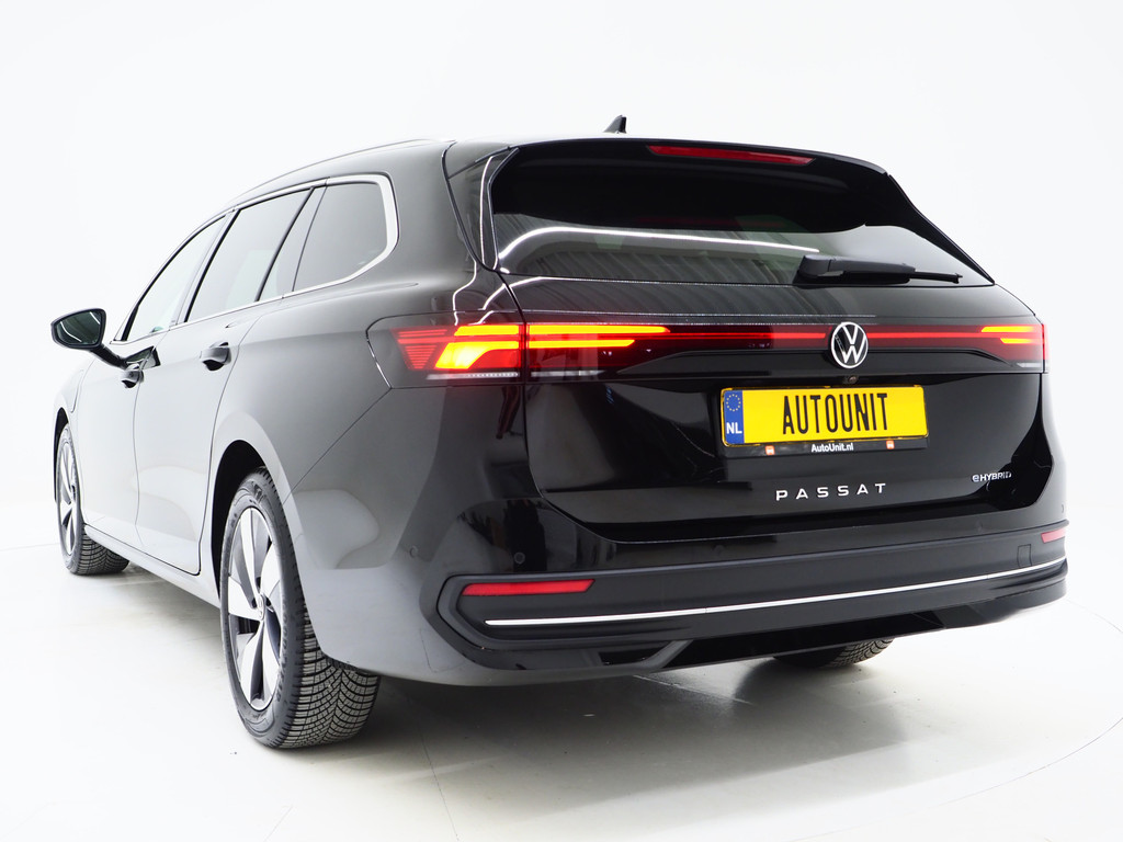 Volkswagen Passat Variant 1.5 eHybrid 204PK 2