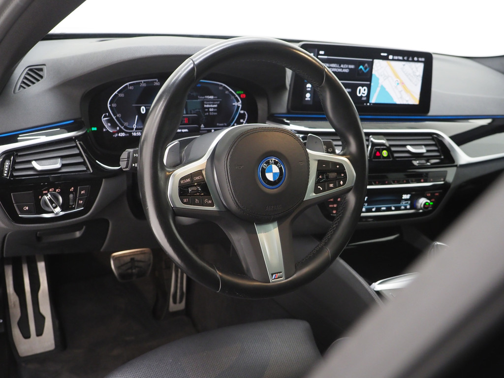 BMW 5 Serie Touring 530e M Sport Shadow Line 18
