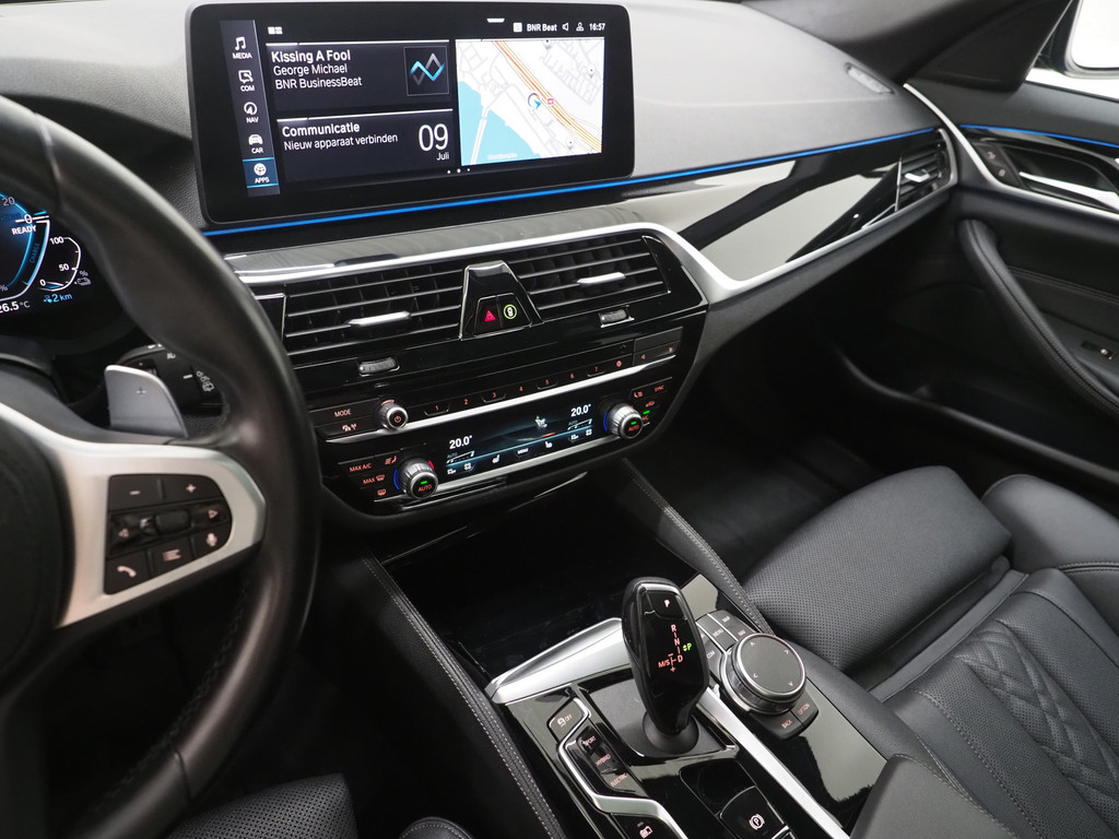 BMW 5 Serie Touring 530e M Sport Shadow Line 36