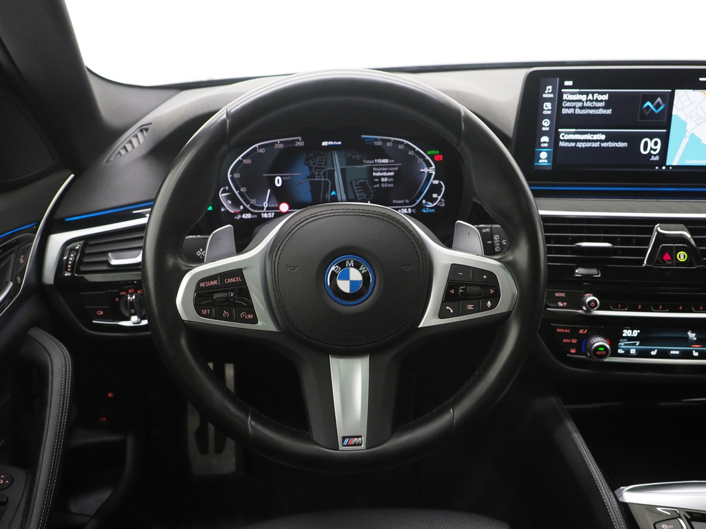 BMW 5 Serie Touring 530e M Sport Shadow Line 37