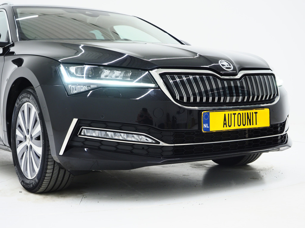 Škoda Superb Combi 1.4 TSI iV Style 11