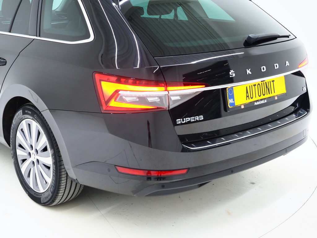 Škoda Superb Combi 1.4 TSI iV Style 58
