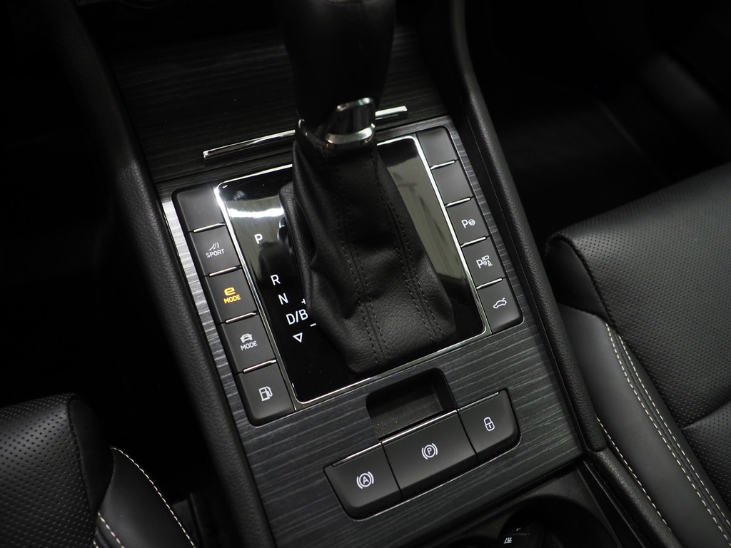 Škoda Superb Combi 1.4 TSI iV Style 80