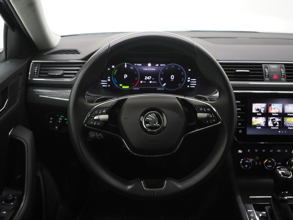 Škoda Superb Combi 1.4 TSI iV Style 84