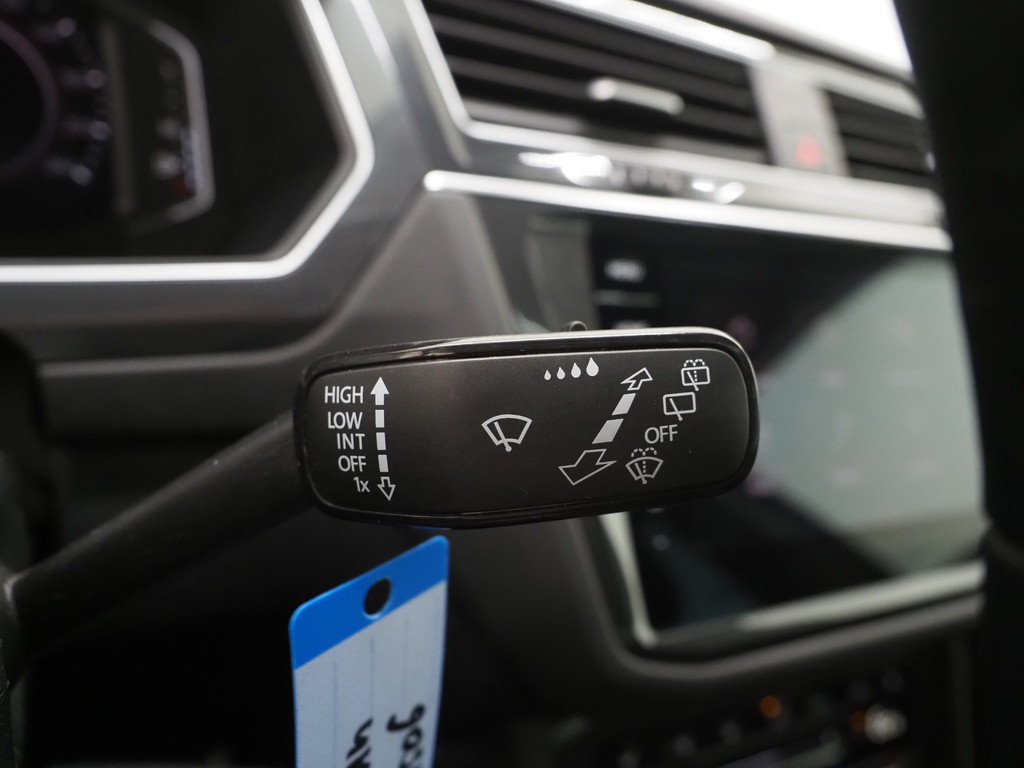 Volkswagen Tiguan 1.4 TSI eHybrid Elegance 64