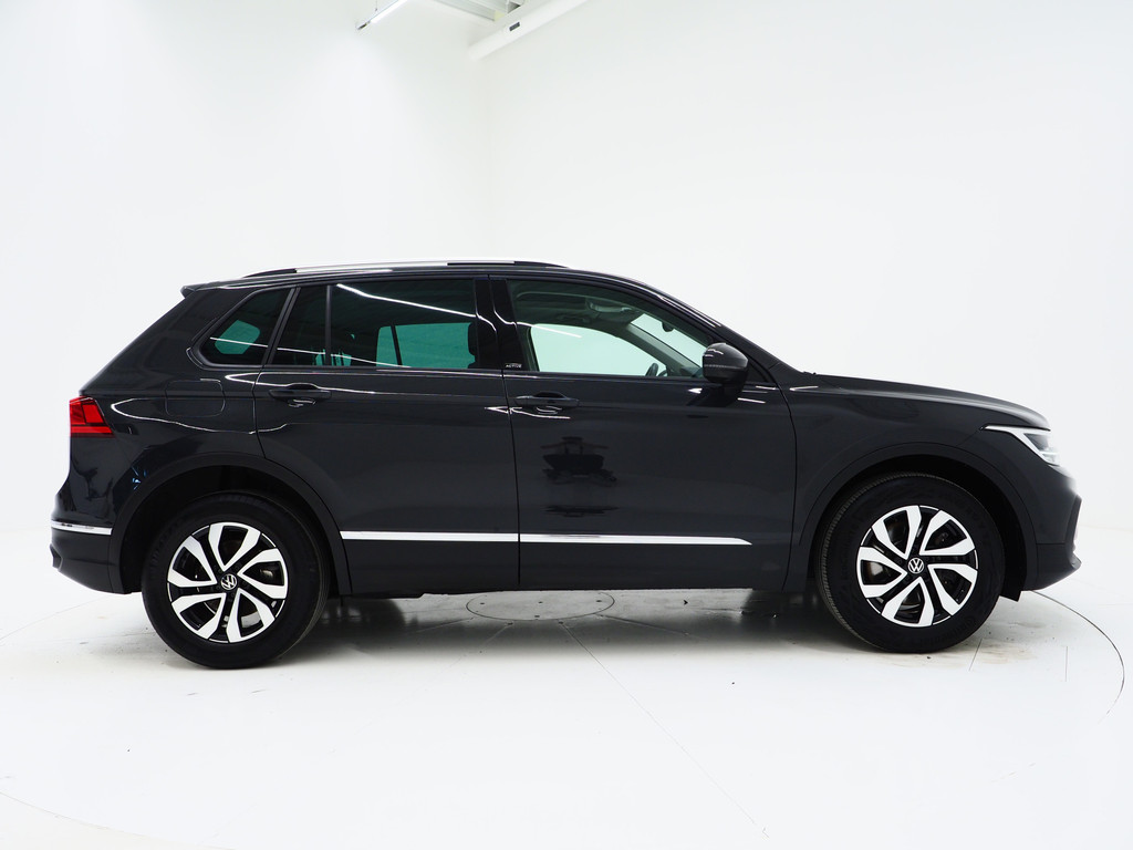 Volkswagen Tiguan 1.4 TSI eHybrid Elegance 9