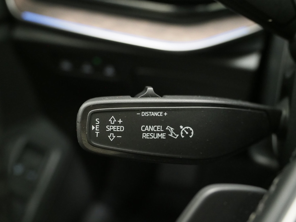 Škoda Superb Combi 1.5 TSI PHEV Laurin & Klement 26