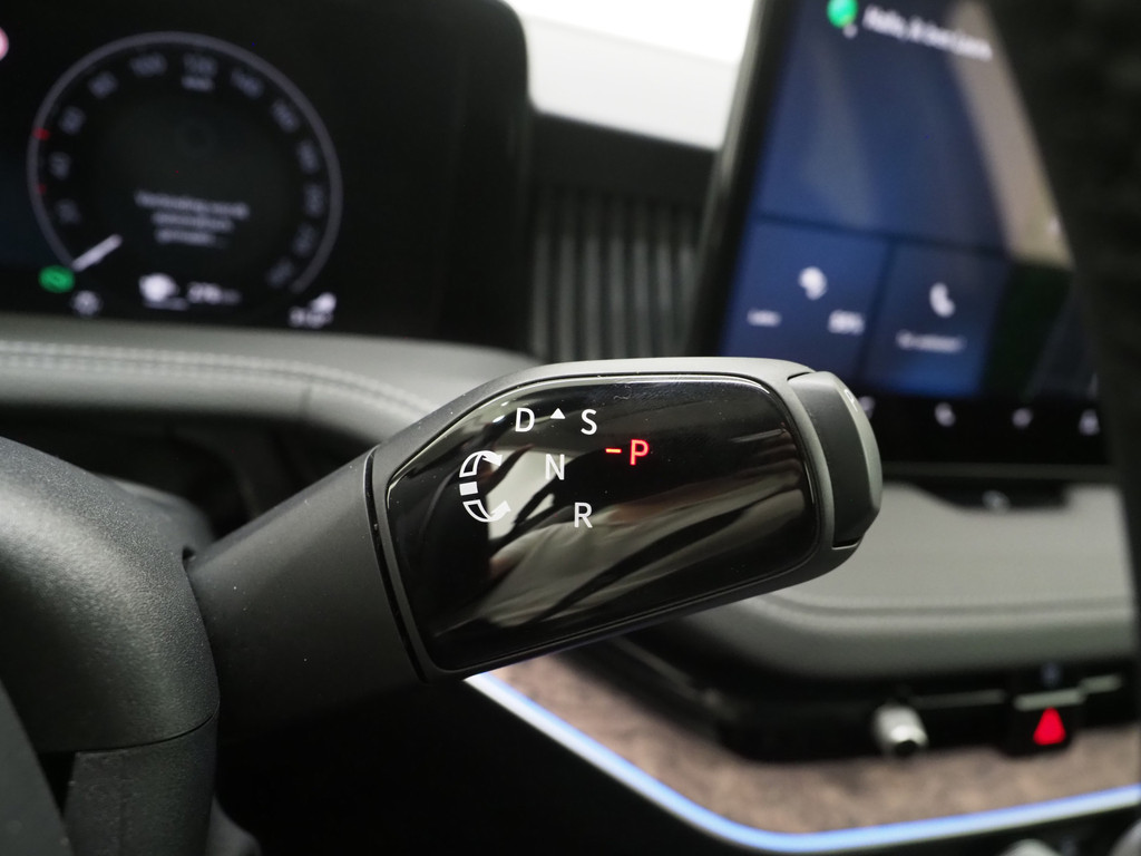 Škoda Superb Combi 1.5 TSI PHEV Laurin & Klement 29