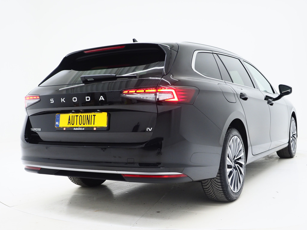 Škoda Superb Combi 1.5 TSI PHEV Laurin & Klement 8