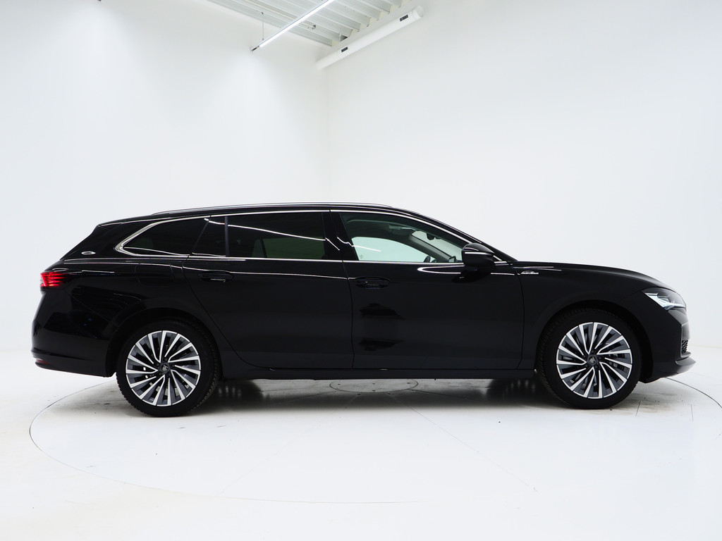 Škoda Superb Combi 1.5 TSI PHEV Laurin & Klement 9