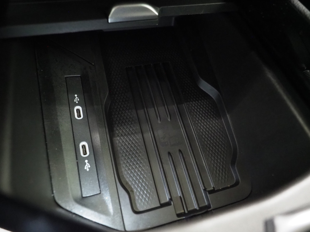 Škoda Superb Combi 1.5 TSI PHEV Laurin & Klement 91