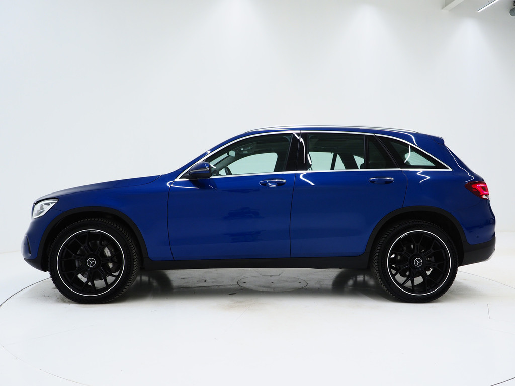 Mercedes-Benz GLC 300e 4MATIC Premium Plus 1