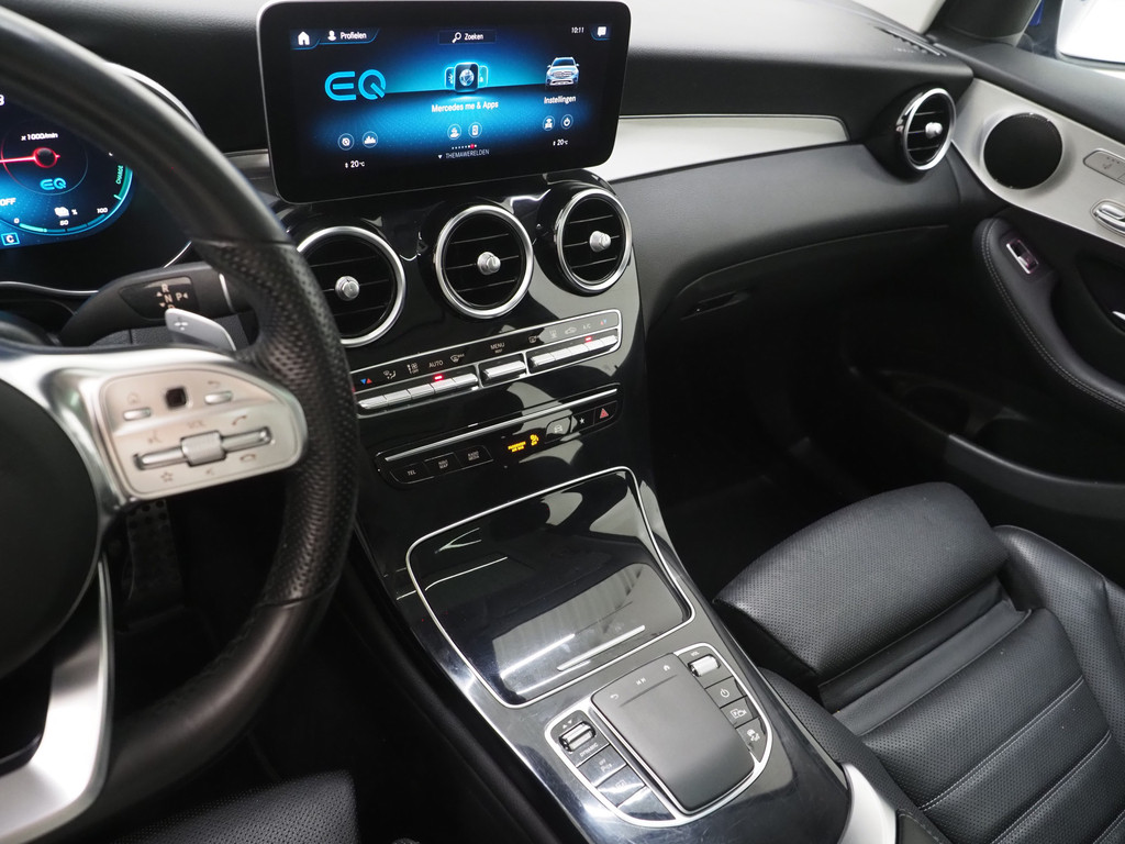 Mercedes-Benz GLC 300e 4MATIC Premium Plus 36