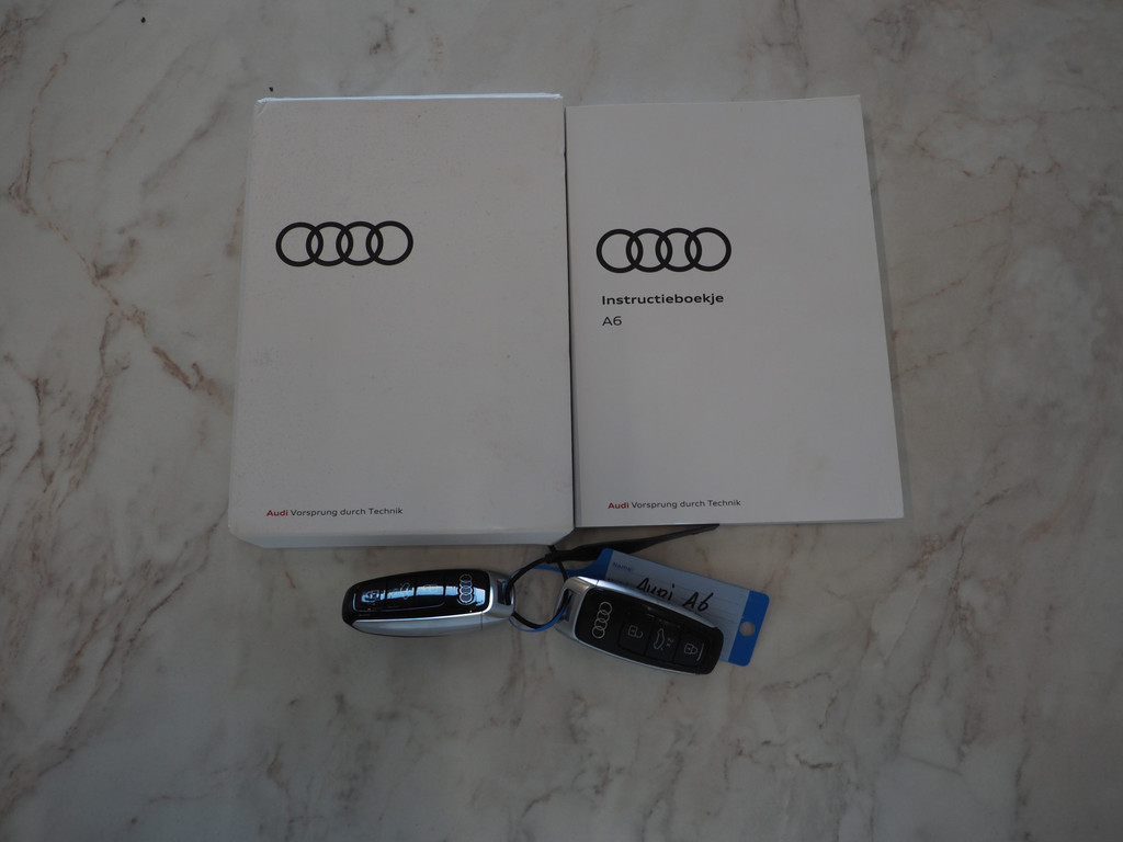 Audi A6 Avant 50 TFSI e quattro S-Line 7