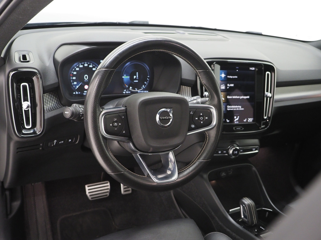 Volvo XC40 1.5 T5 Recharge R-Design 17