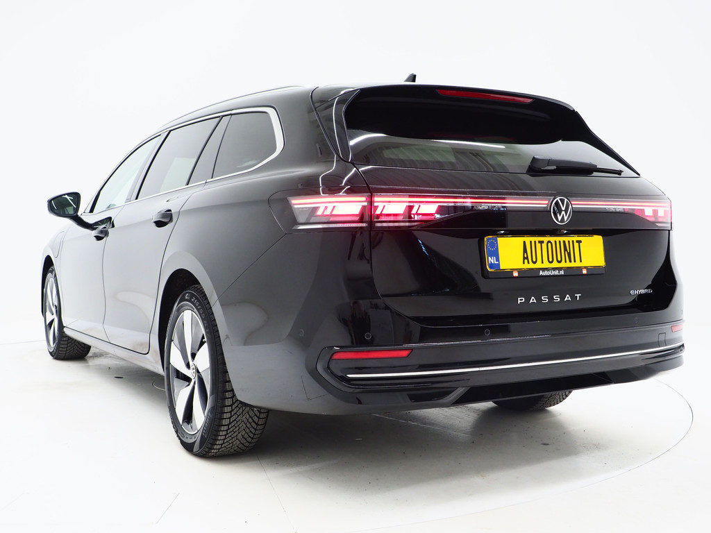 Volkswagen Passat Variant 1.5 eHybrid Elegance 2