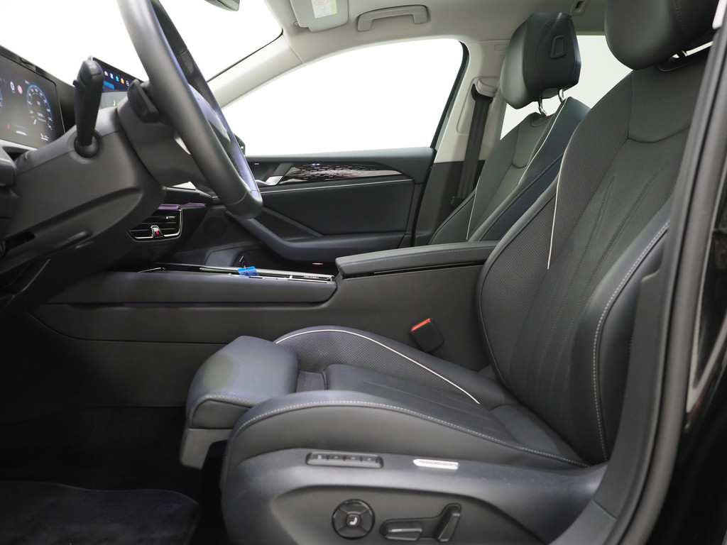 Volkswagen Passat Variant 1.5 eHybrid Elegance 66