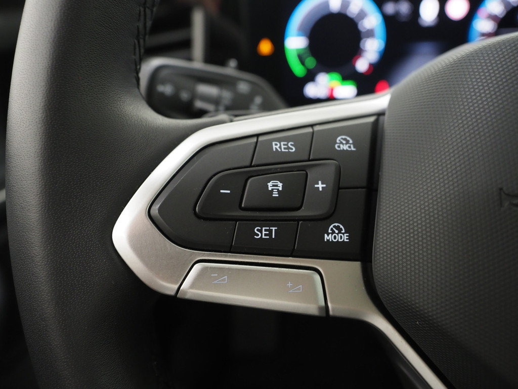 Volkswagen Passat Variant 1.5 eHybrid Elegance 73