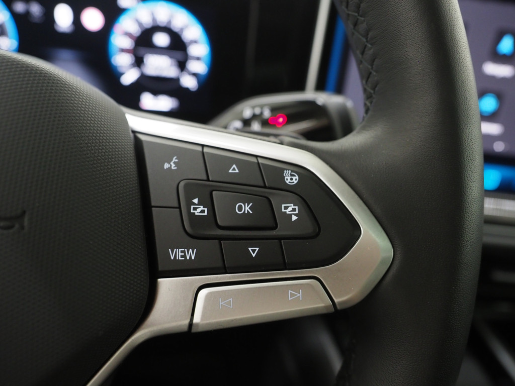 Volkswagen Passat Variant 1.5 eHybrid Elegance 74