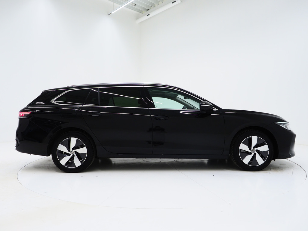 Volkswagen Passat Variant 1.5 eHybrid Elegance 9