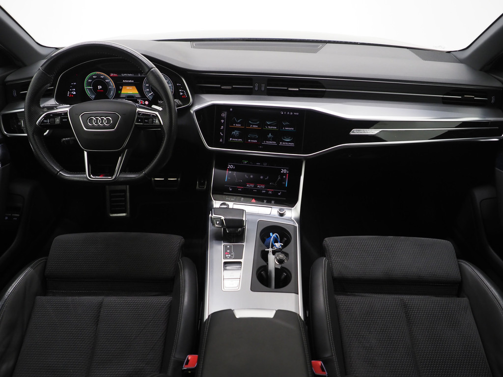 Audi A6 Avant 55 TFSI e quattro Competition Full Black 4