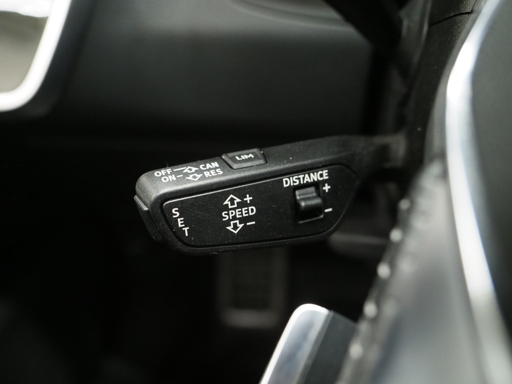 Audi A6 Avant 55 TFSI e quattro Competition Full Black 62