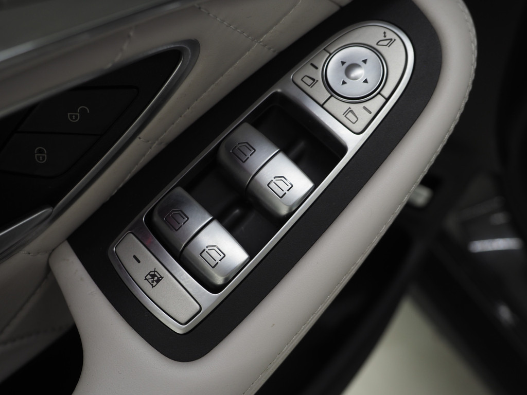 Mercedes-Benz GLC 300e 4MATIC AMG Manufaktur 60