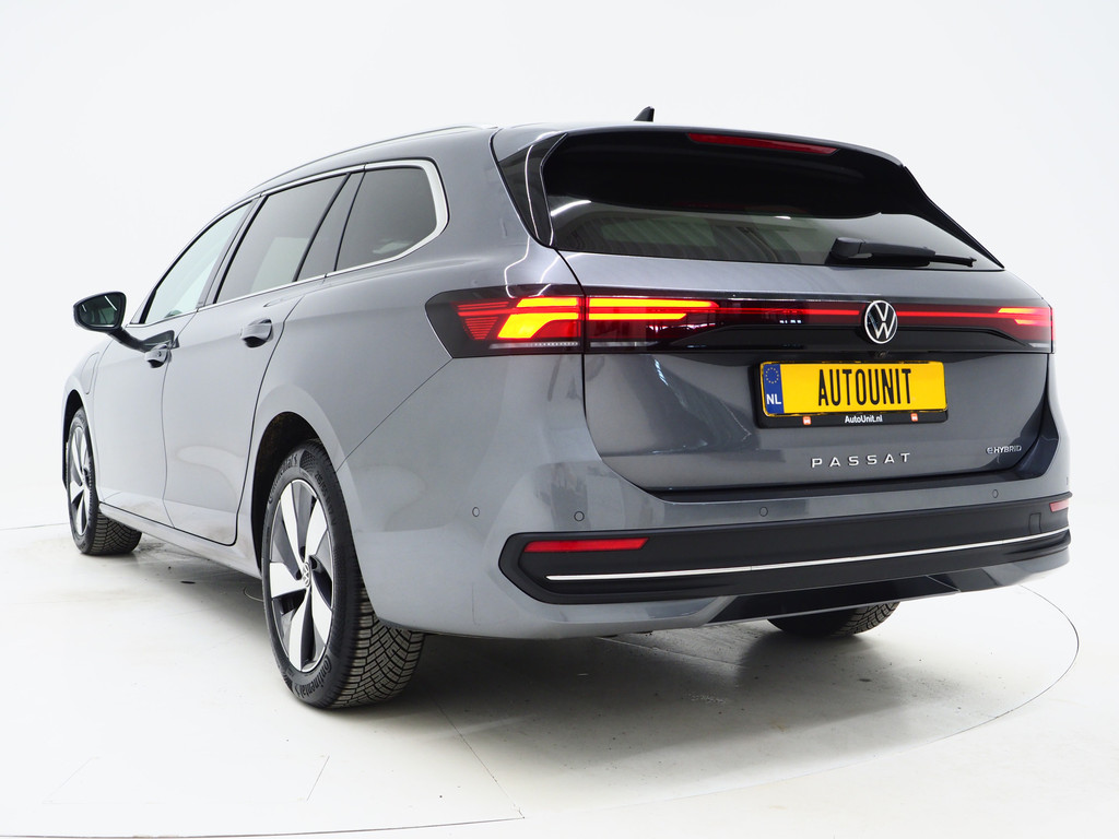 Volkswagen Passat Variant 1.5 eHybrid 204PK 2