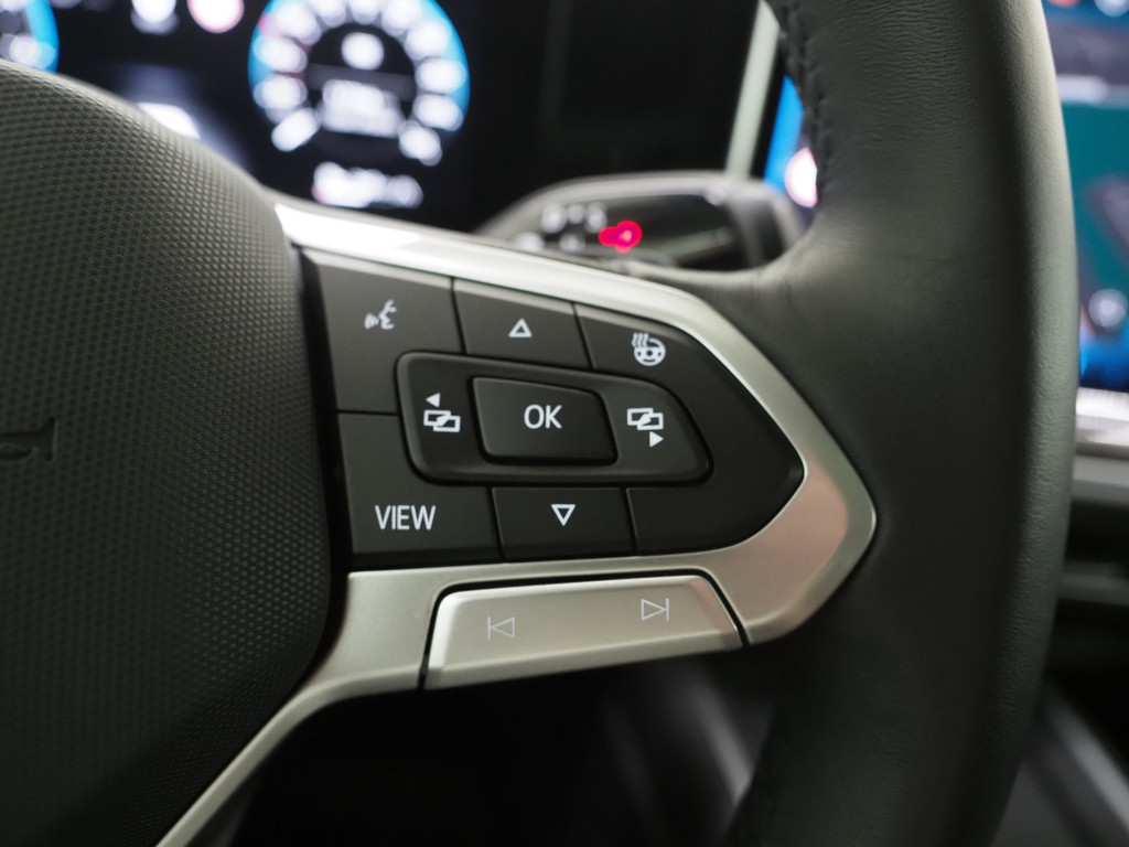 Volkswagen Passat Variant 1.5 eHybrid 204PK 24