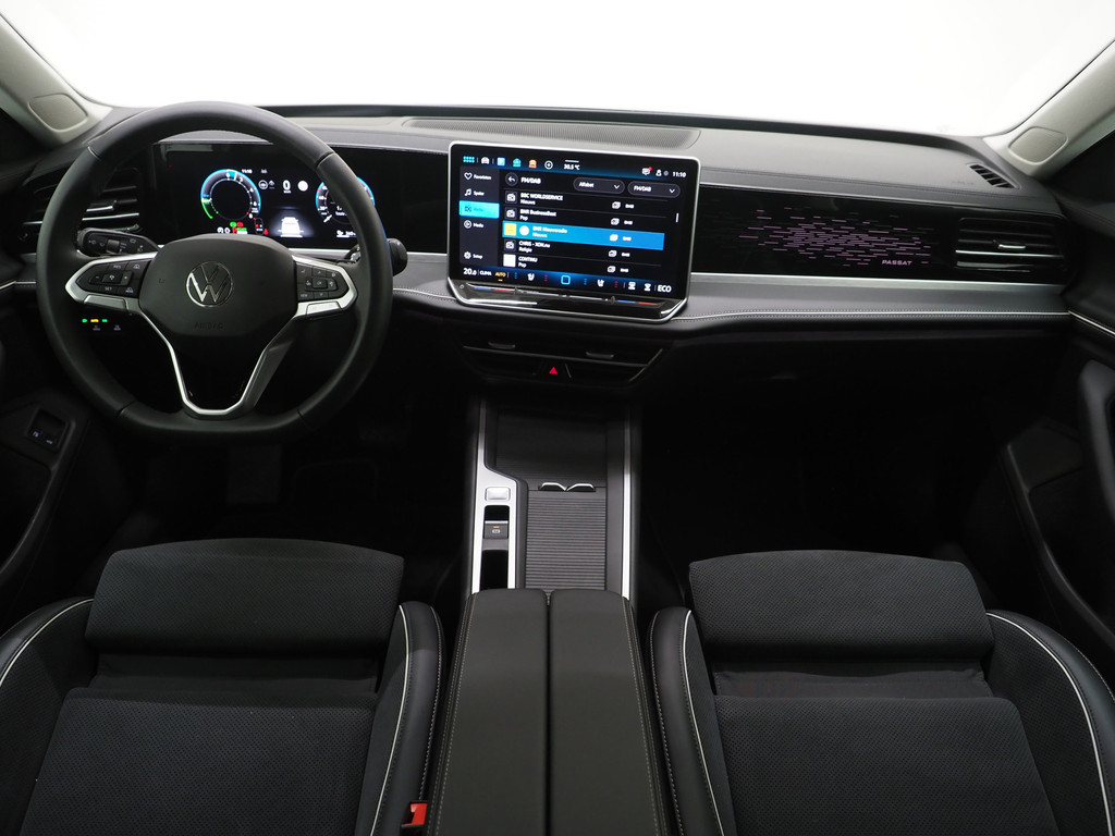 Volkswagen Passat Variant 1.5 eHybrid 204PK 4