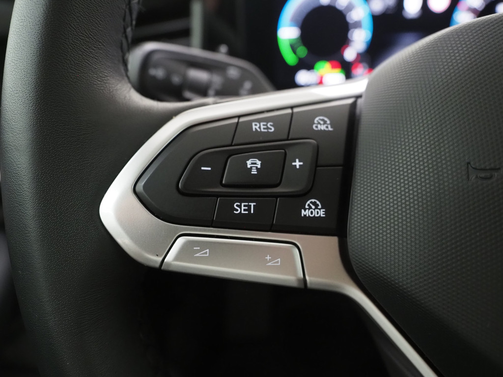 Volkswagen Passat Variant 1.5 eHybrid 204PK 68