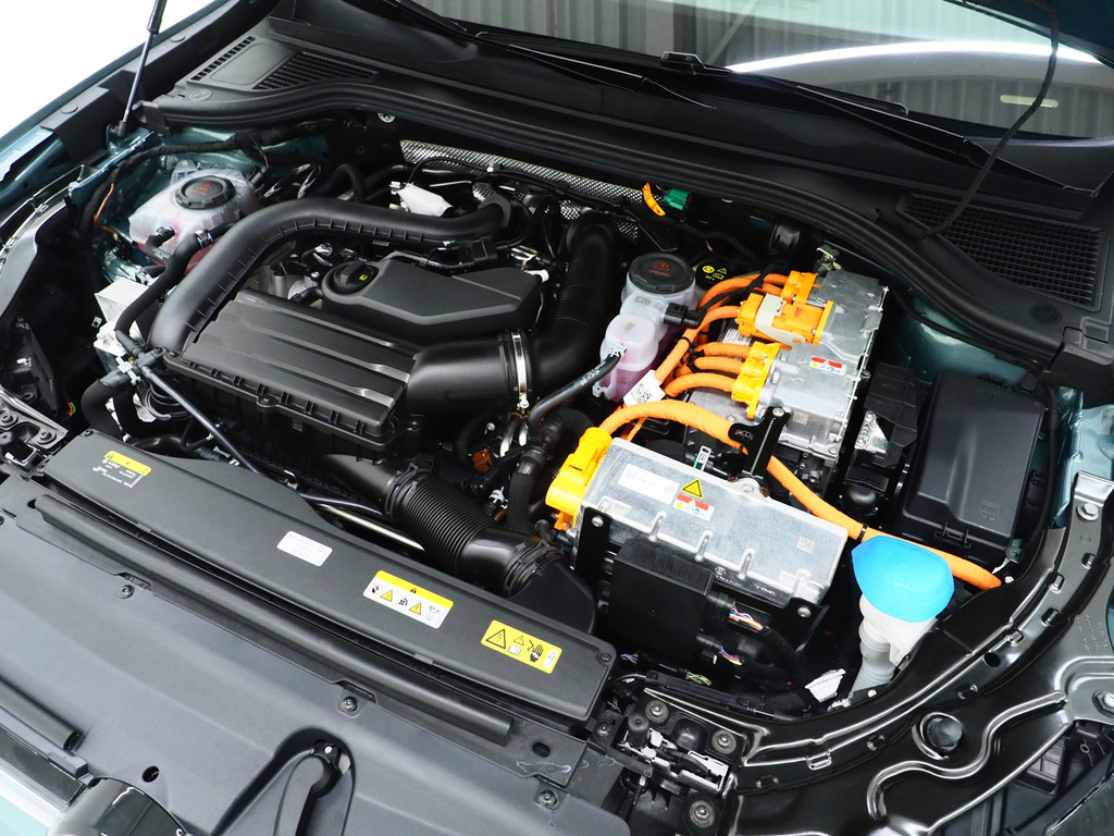 Volkswagen Passat Variant 1.5 eHybrid Elegance 48