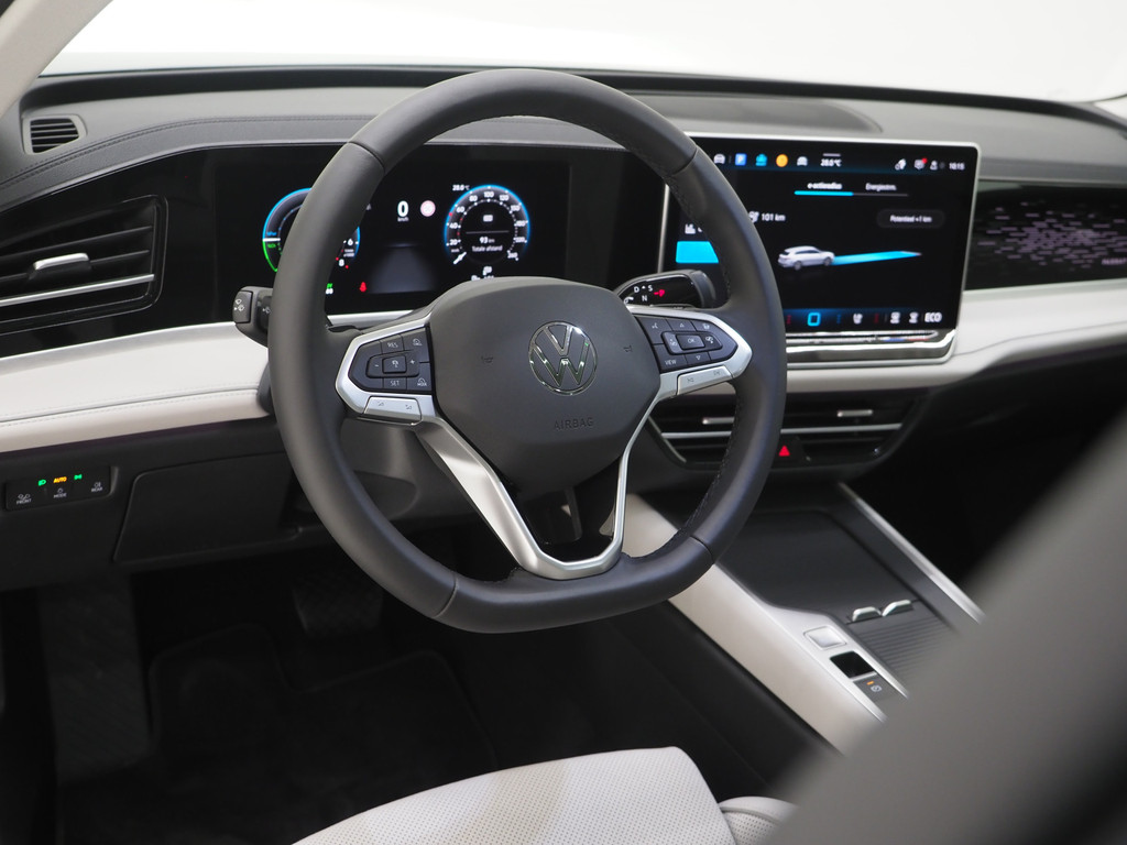 Volkswagen Passat Variant 1.5 eHybrid Elegance 59