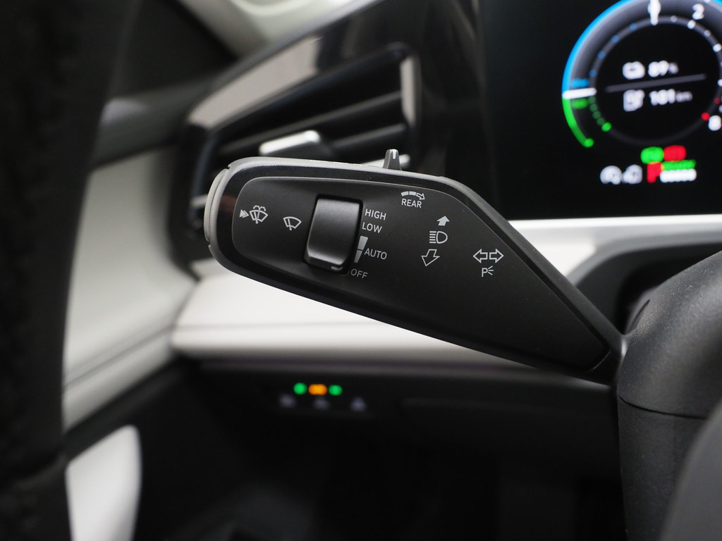 Volkswagen Passat Variant 1.5 eHybrid Elegance 64