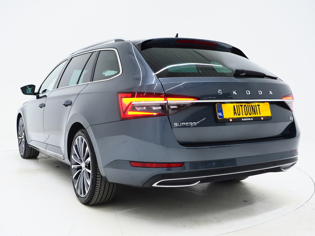 Škoda Superb Combi 1.4 TSI iV Laurin & Klement 2