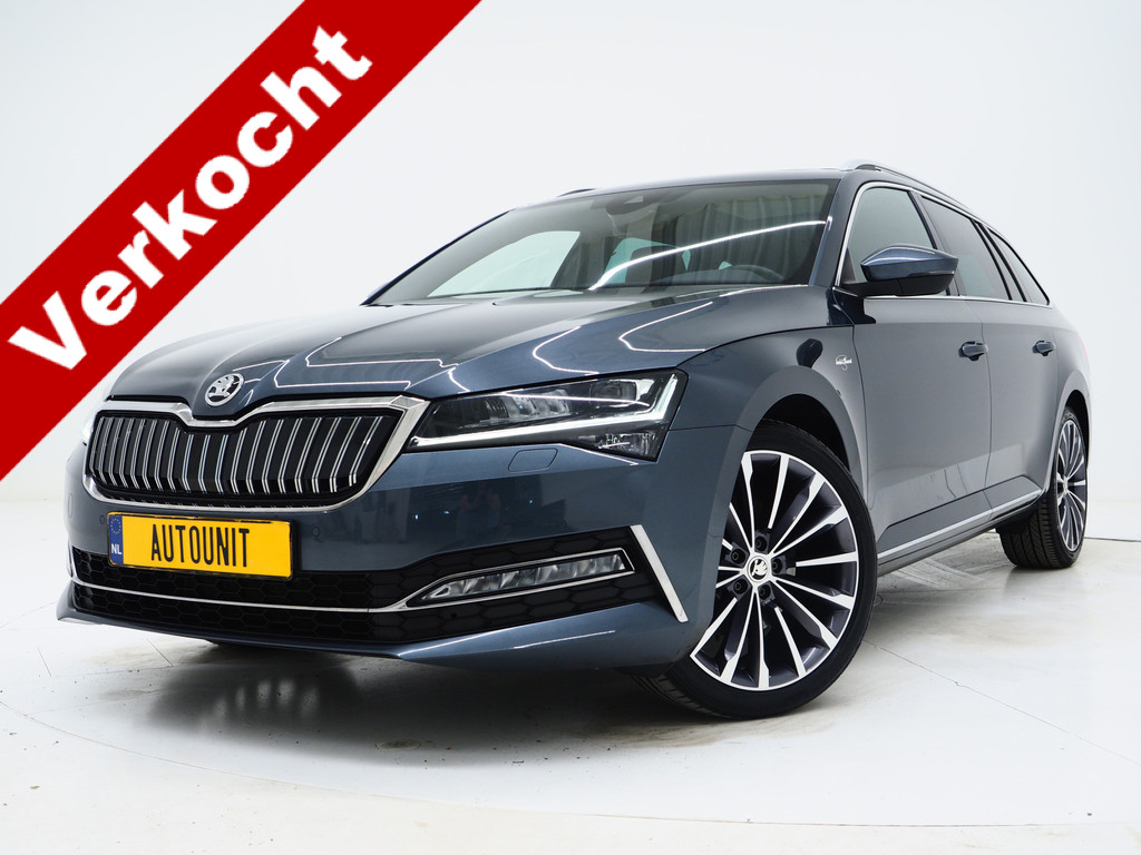 Škoda Superb Combi 1.4 TSI iV Laurin & Klement 46