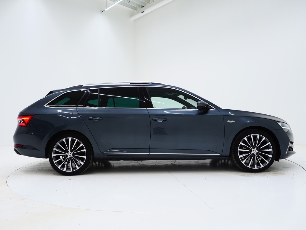 Škoda Superb Combi 1.4 TSI iV Laurin & Klement 55