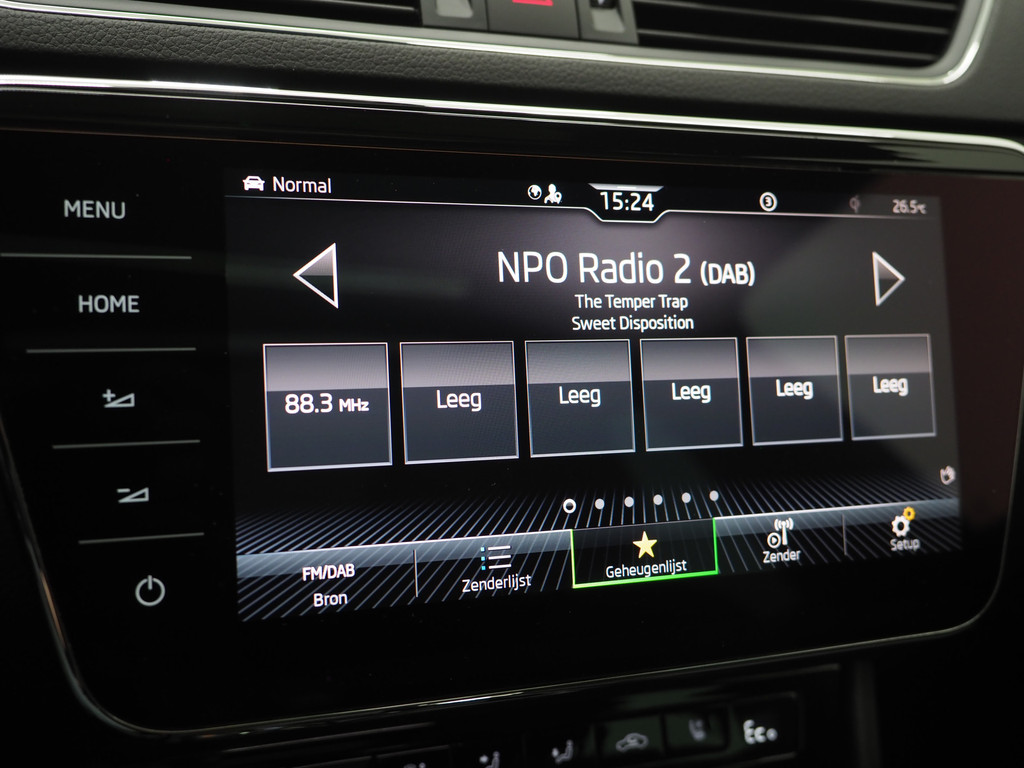 Škoda Superb Combi 1.4 TSI iV Laurin & Klement 74