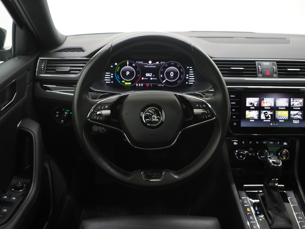 Škoda Superb Combi 1.4 TSI iV Laurin & Klement 85