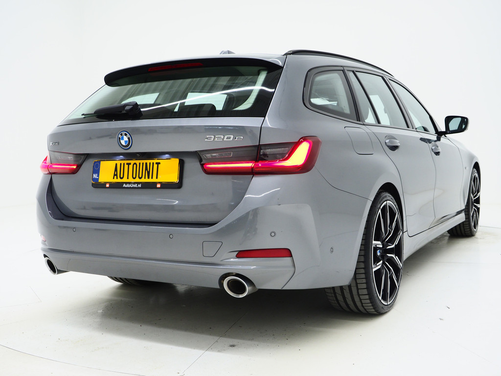 BMW 3 Serie Touring 320e xDrive LCI Shadowline 48