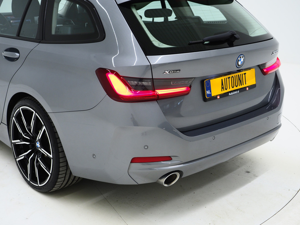 BMW 3 Serie Touring 320e xDrive LCI Shadowline 53