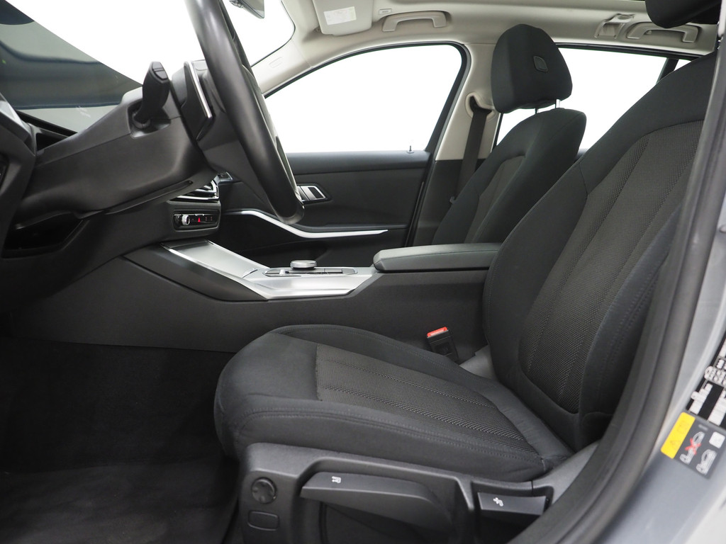 BMW 3 Serie Touring 320e xDrive LCI Shadowline 55