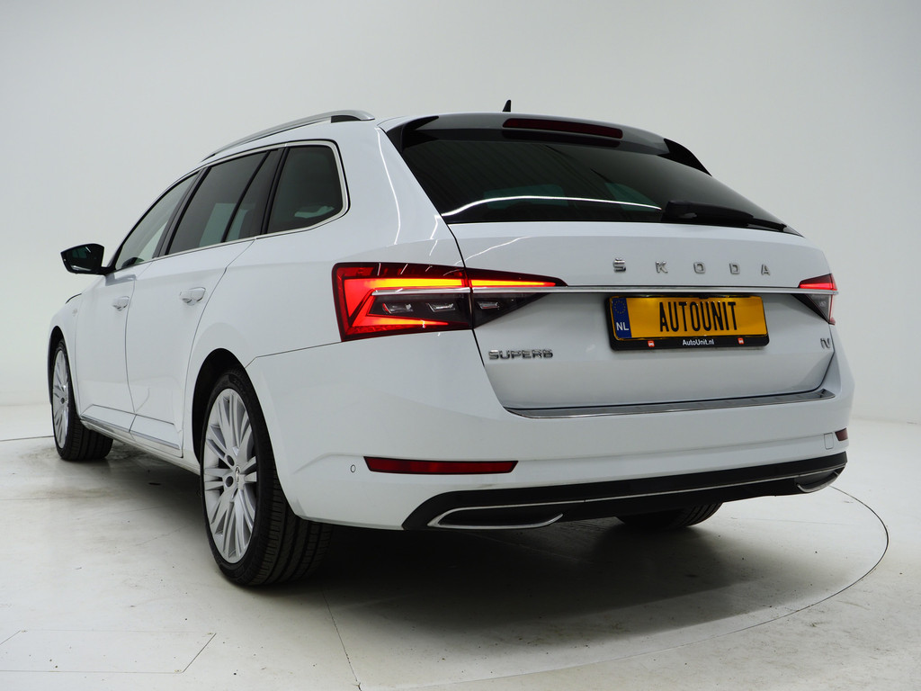Škoda Superb Combi 1.4 TSI iV Laurin & Klement 2