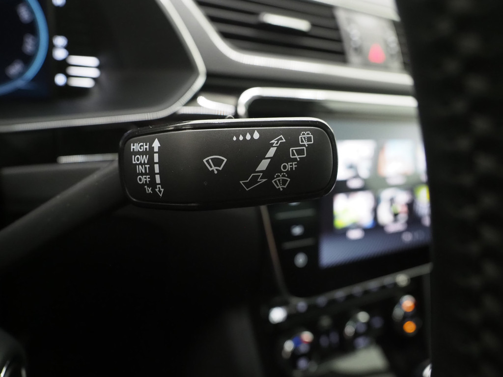 Škoda Superb Combi 1.4 TSI iV Laurin & Klement 73