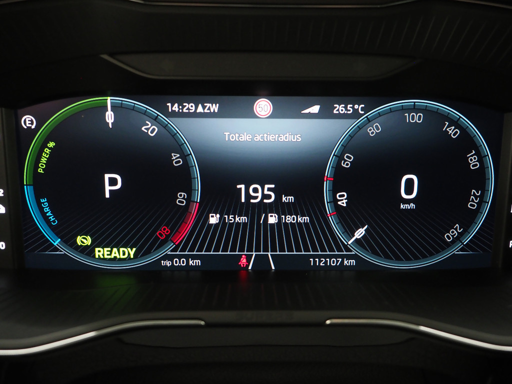 Škoda Superb Combi 1.4 TSI iV Laurin & Klement 74
