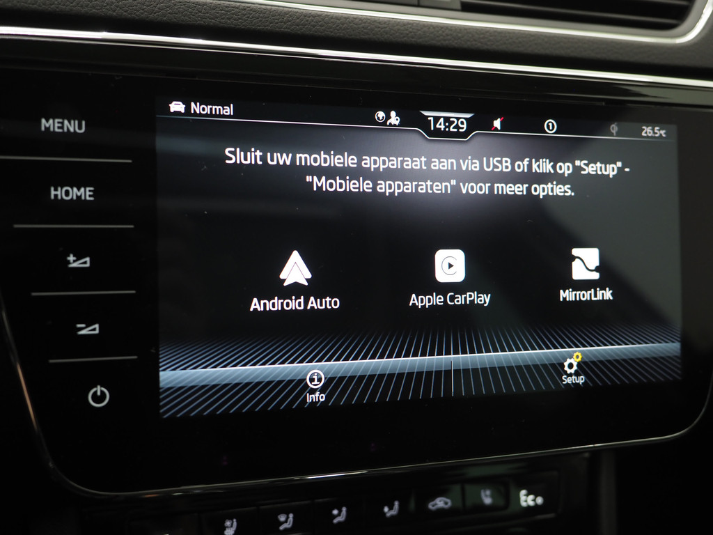 Škoda Superb Combi 1.4 TSI iV Laurin & Klement 77