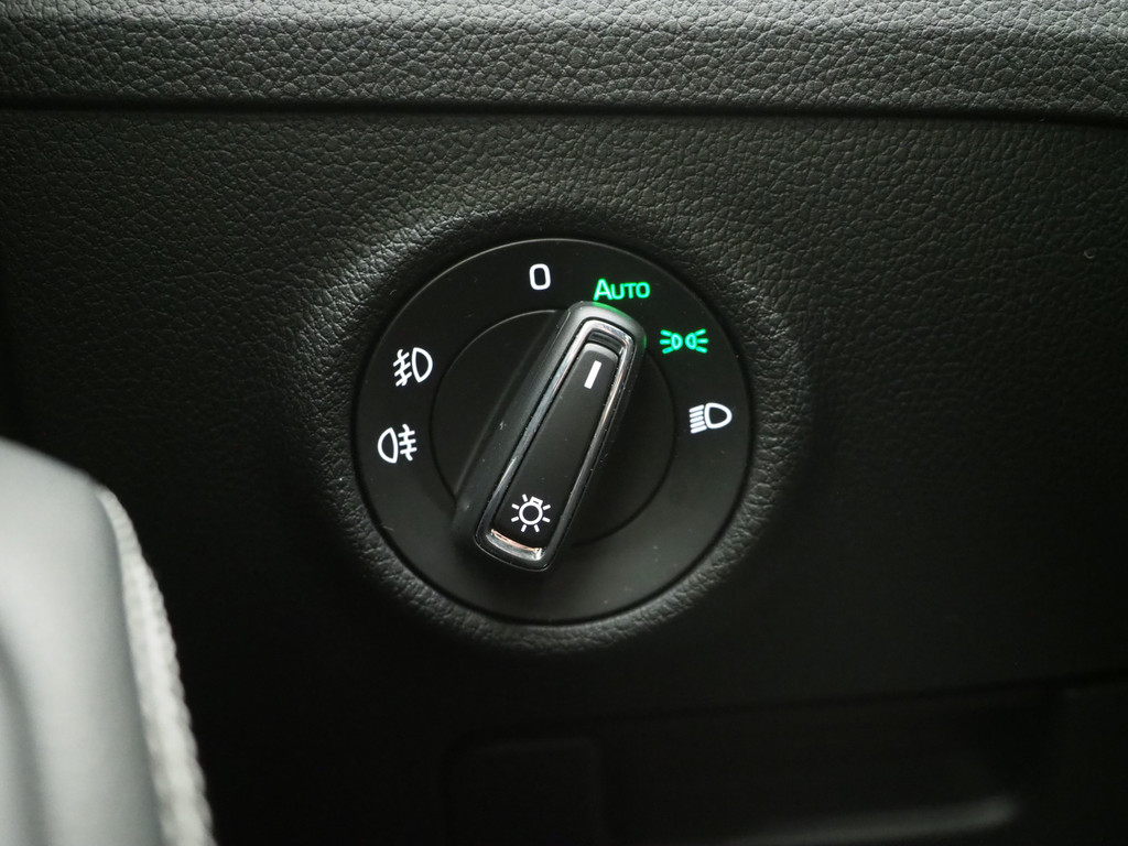 Škoda Superb Combi 1.4 TSI iV Sportline 64